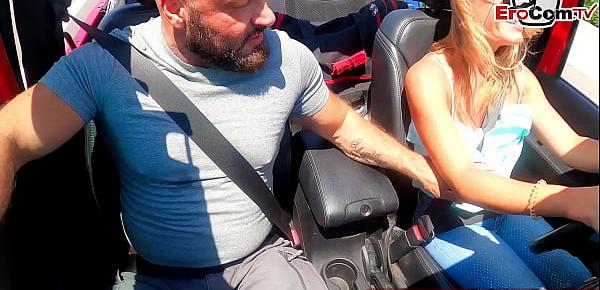 Sex im Cabrio Auto auf Mallorca mit deutscher teen
